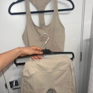 Set Active Beige Sportbody Top